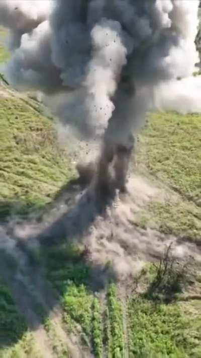 Ukrainian training to remove landmines with drone-dropped grenades