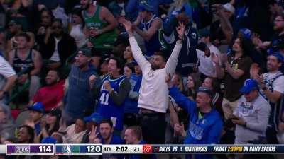 [Highlight] Kyrie hits the RAINBOW to give him 19 in the fourth quarter to try and keep the mavs season alive