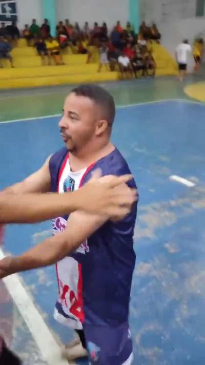 Heitor na epoca de futsal