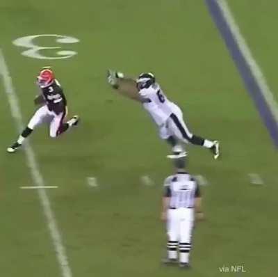 To tackle the quarterback