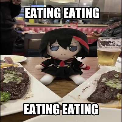 I am eating hamburger ᗜˬᗜ