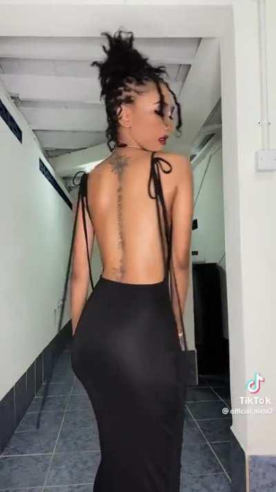 Super sexy! @official.mxla7