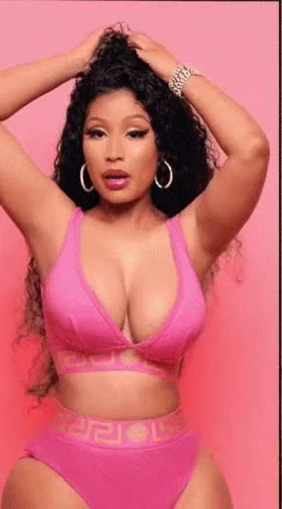 Those tits and hips make me hard af