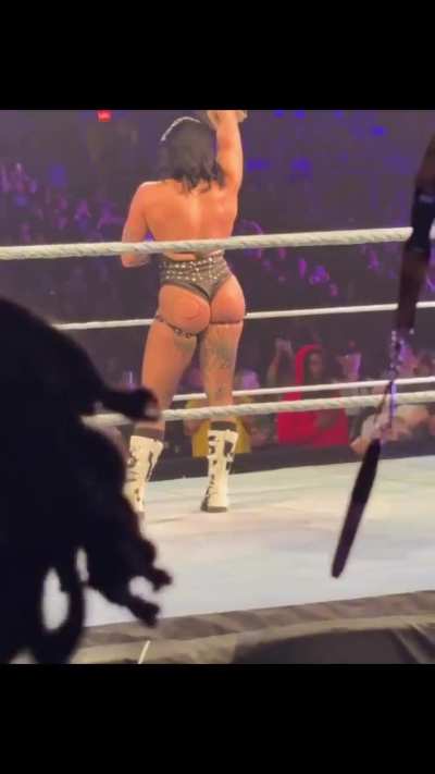 Stinkface and Spanking Comp