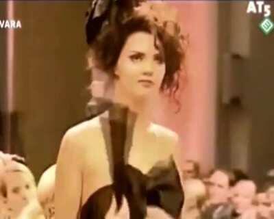 Kim Feenstra's Dress Slides Off at a Fashion Event