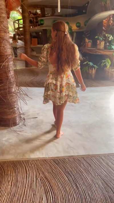 @jennywithcannons (TikTok link provided)