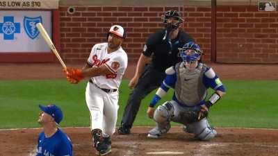 [Highlight] [Highlight] Anthony Santander hits his second Home Run of the night in his return to the lineup