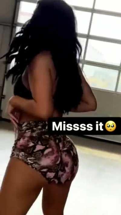 Wir vermissen es auch, Lisa 😔😉