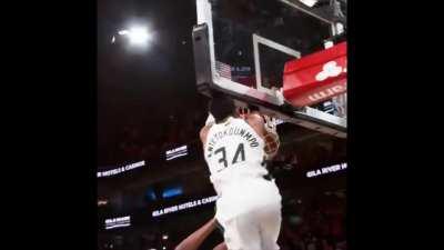 [Highlight] My very VERY poor attempt at a Father Stretch My Hands Moment