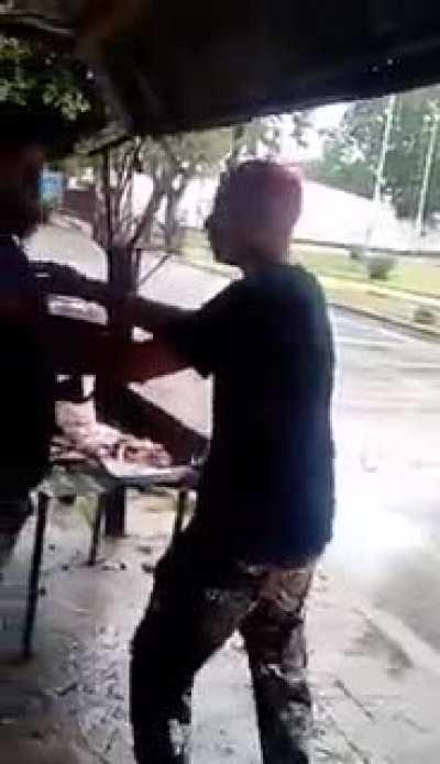 Ese golpe también lo sentí.