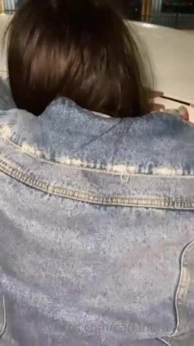 Carlita en la calle 🤤