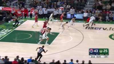 [Highlight] Rui gets the steal and the stuff