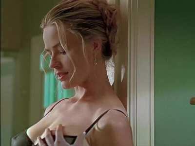 Elisabeth Shue - The Trigger Effect