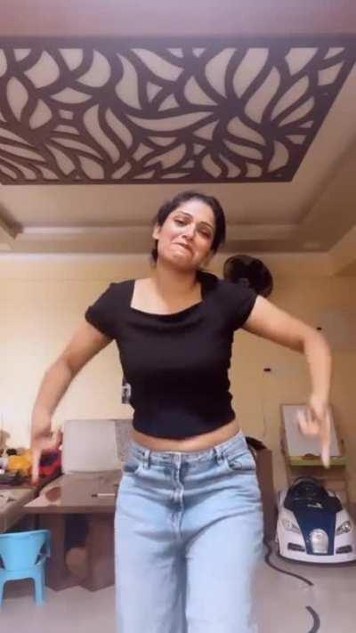 Avanthika Mohan 🍩🥵