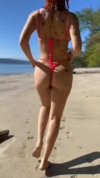 Wecolme to sexparadise. Would you like a Boobs view room or Booty view room!?