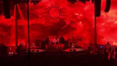 Who pissed off Maynard last night?