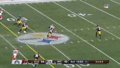 [Highlight] Baker Mayfield yells “GOT EM” after getting the Steelers to jump offsides