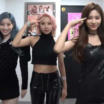 SON CHAEYOUNG (Featuring KIM DAHYUN & CHOU TZUYU)