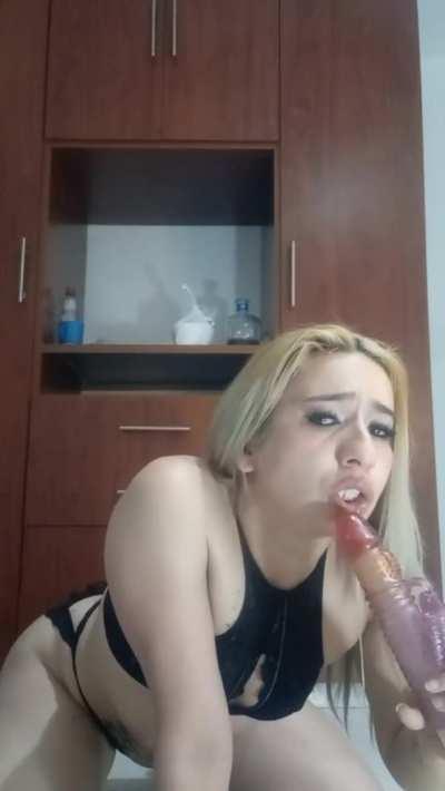 puke in the floor!! CATALINAVOMS