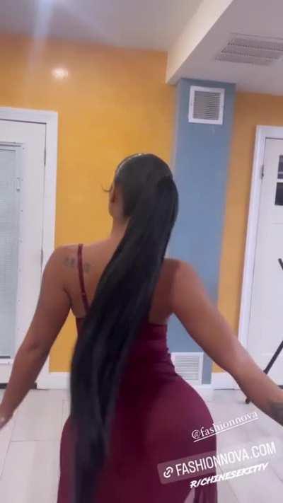 All dat azz back there