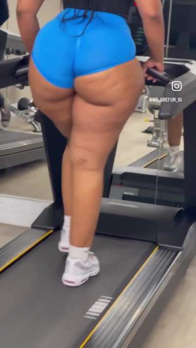 Ms GBEfun treadmill walk with that massive ass