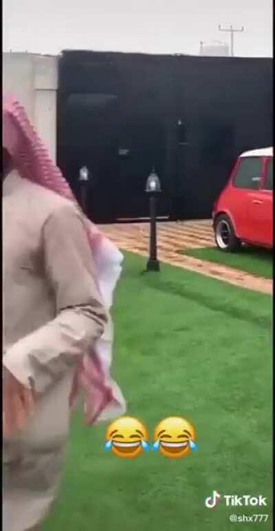 Like a Tom and jerry sketch