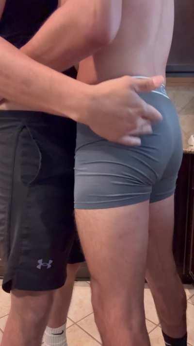 I let my friend do whatever he wants with me 🥵