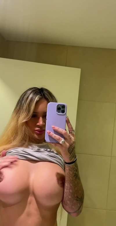 Maybe a thick girl is all you need to satisfy you