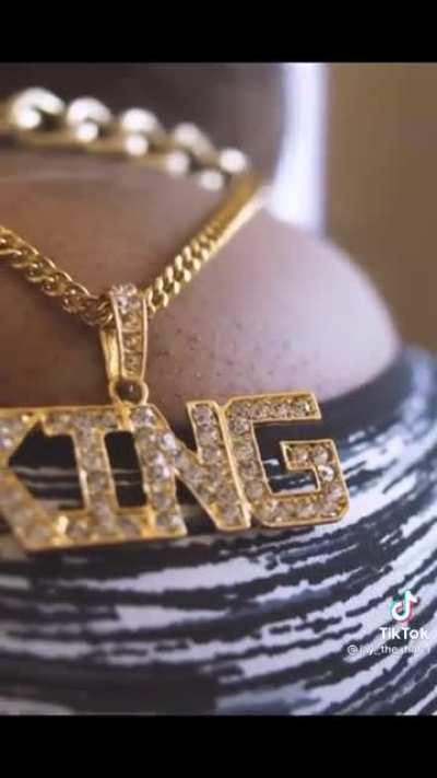 The face I made watching this genuinely hurt.