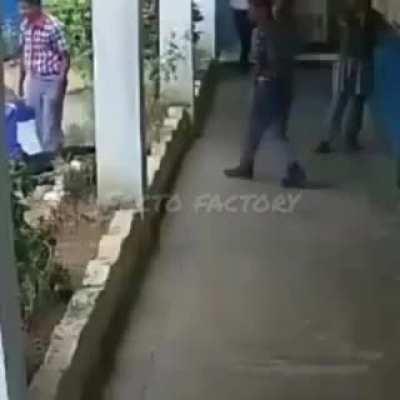 When teacher says homework kaise bhool gaye? Khaana khana toh nahi bhoolte!😤😤