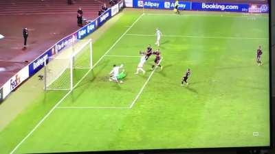 Josh King with miss of the century for Norway