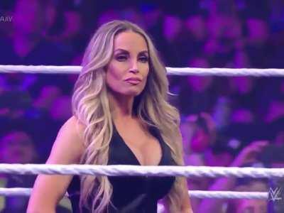 Trish Stratus 