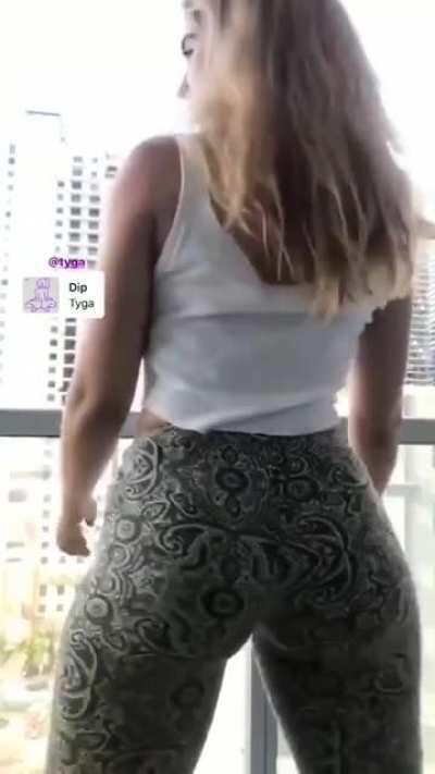 Compilation of @wannaminajana twerking in Flare Pants