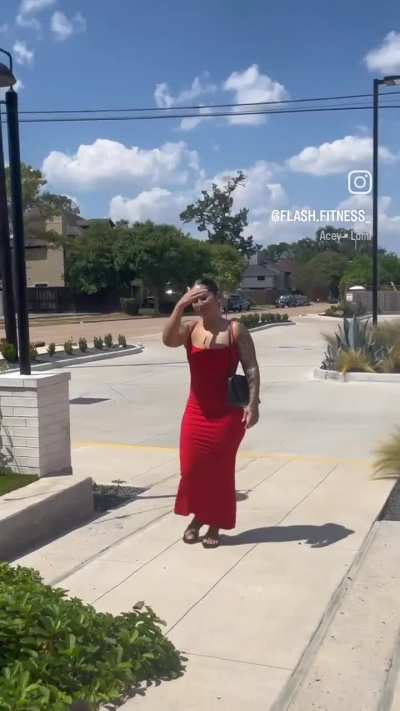 Dominique (@flash.fitness_)