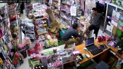 Anyone understand what they're saying? It sounds Thai to me, but I'm not sure.