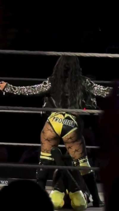 Roxanne Perez & Cora Jade