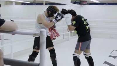 K-1 Lightweight Champion Yuki Yoza Sparring