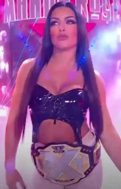 My Snowhite Goddess Mandy Rose is my Champ