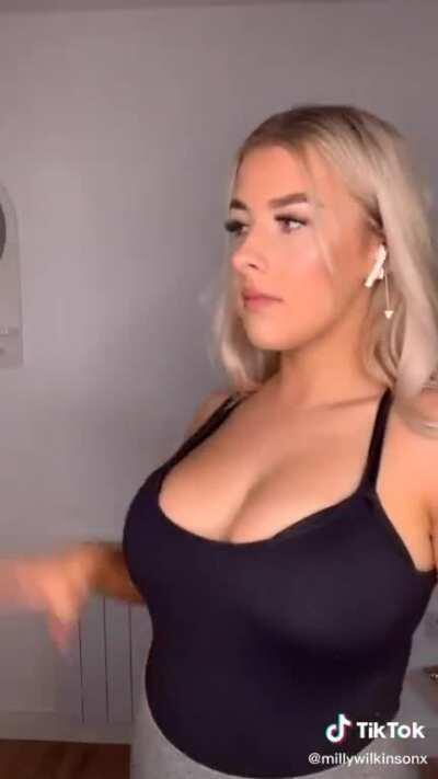 Big, Bouncy and Juicy 🍒