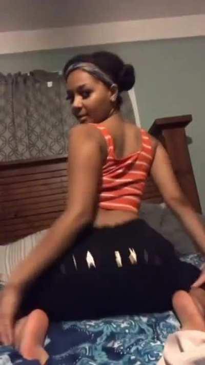 gtayy_twerkfreakout - Video #4934
