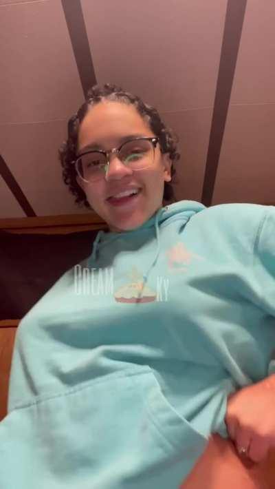 No bra is the best bra😌