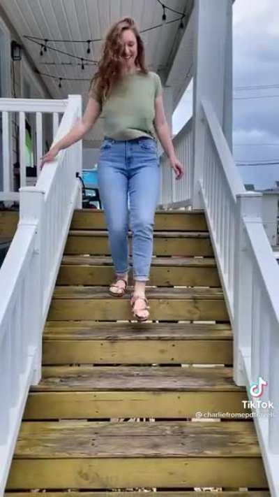 Testing how her big boobs bounce in different bras (and then no bra)