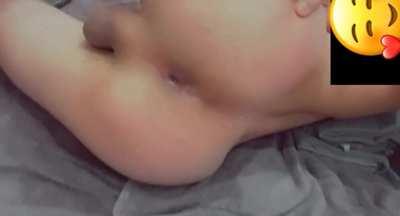 [18] stretched but still tight, anyone willing to try..?☺️