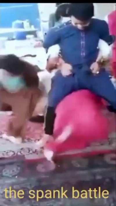 Spanking battle
