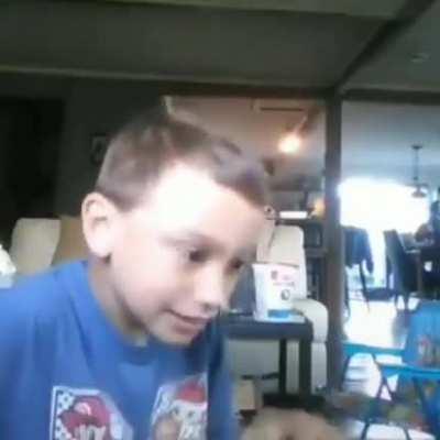 que foda, ele faz igualzinho