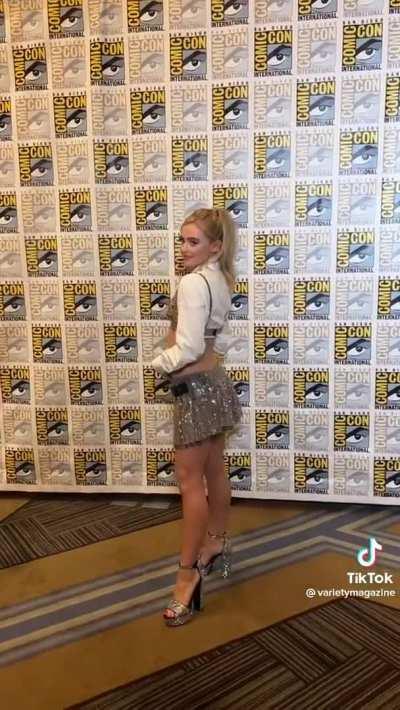 I wanna make Kathryn newton's tight belly wet with my tongue