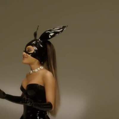 Dangerous Woman 🔥