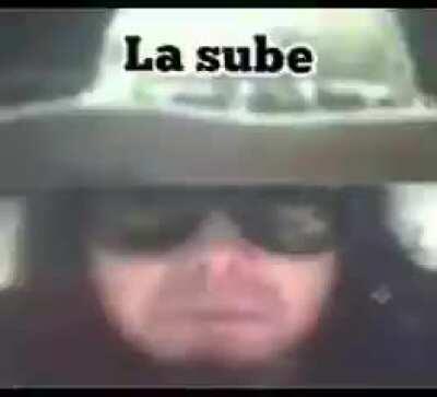 Timi cuando le dicen algo lindo: