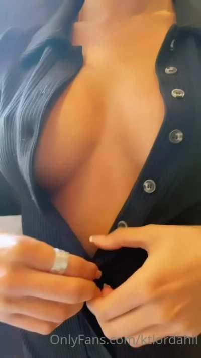 [kik reddit] gf is home but she is working. Fill up my inbox to melt my mind and trigger me, make me sneak to the bathroom to jerk kik is ryane2262