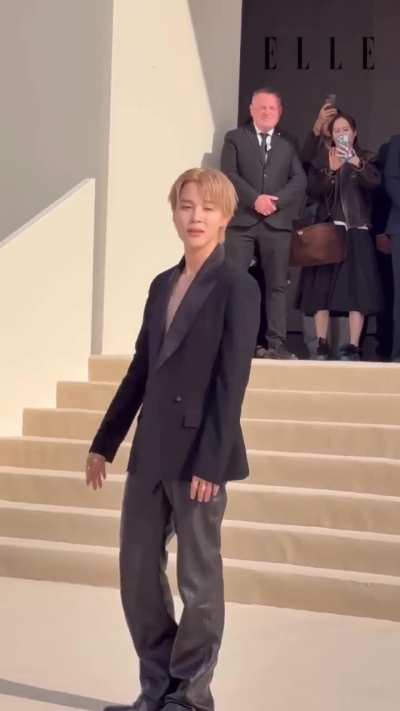 ELLE Japan IG Post feat. Jimin at the Dior SS26 show - 011025